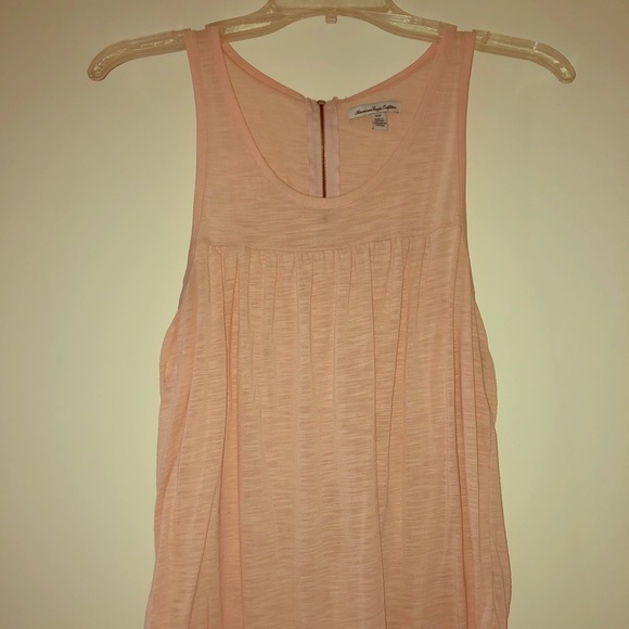 American Eagle Outfitters Tops - Pink flowy tank